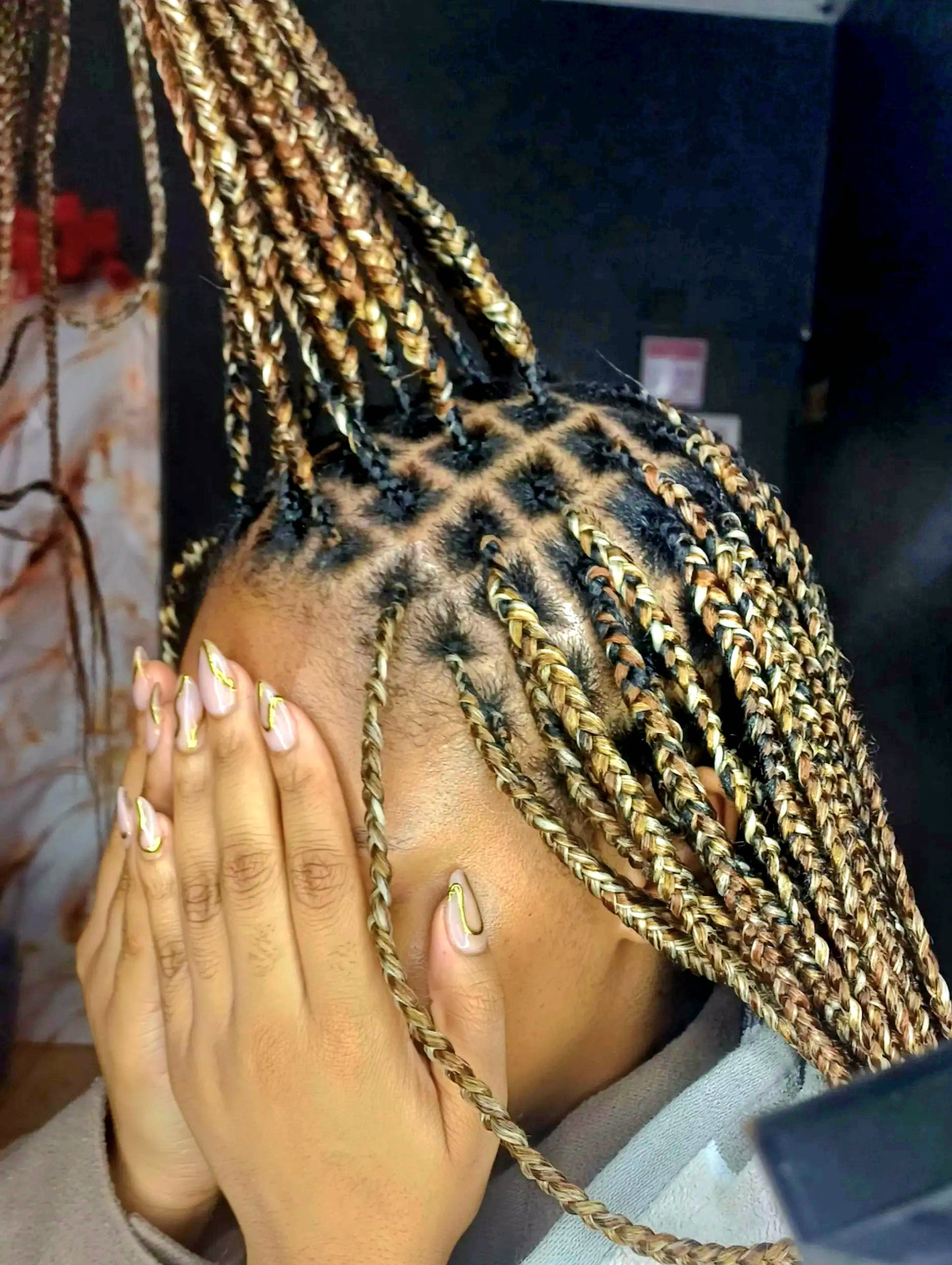 💇‍♀️Knotless Braids Mid Back Length – R495 (Includes Wash & Hairpiece)  Secure Your Spot Today.